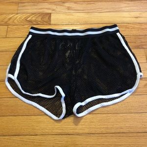 🔴 Fishnet shorts